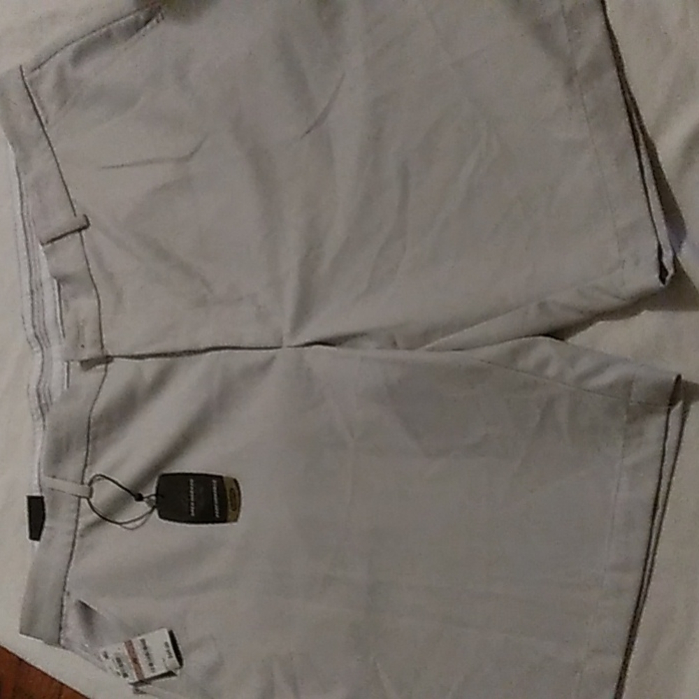 Greg Norman for Tasso Elba Men's Microfiber Golf Shorts Sz 42